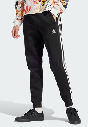 Lilafarbene adidas Hosen für Herren: In jeder Lebenslage gut